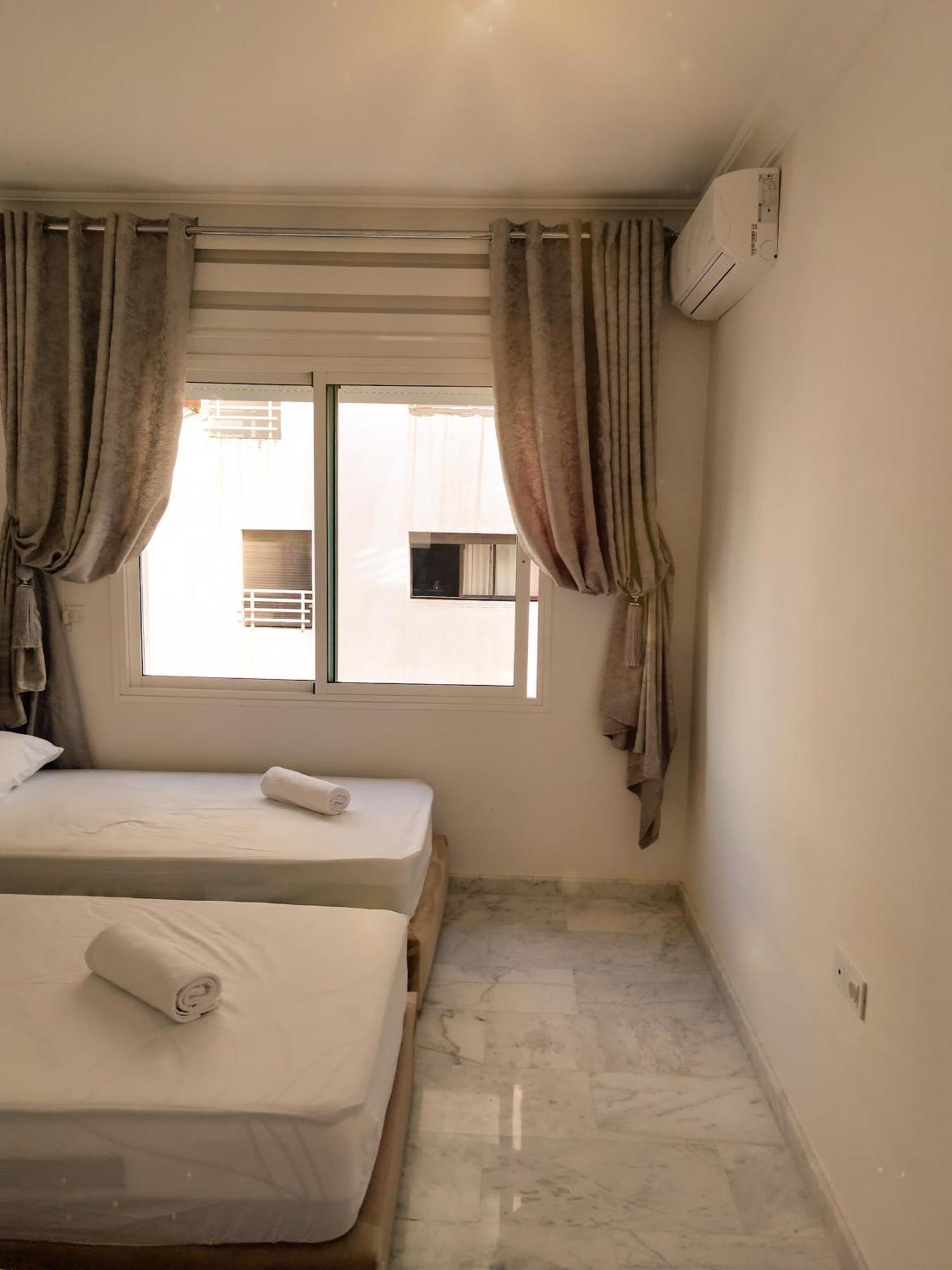 Incroyable Appartement A Playa Enface Cafe Sky 17 Tanger Exterior foto