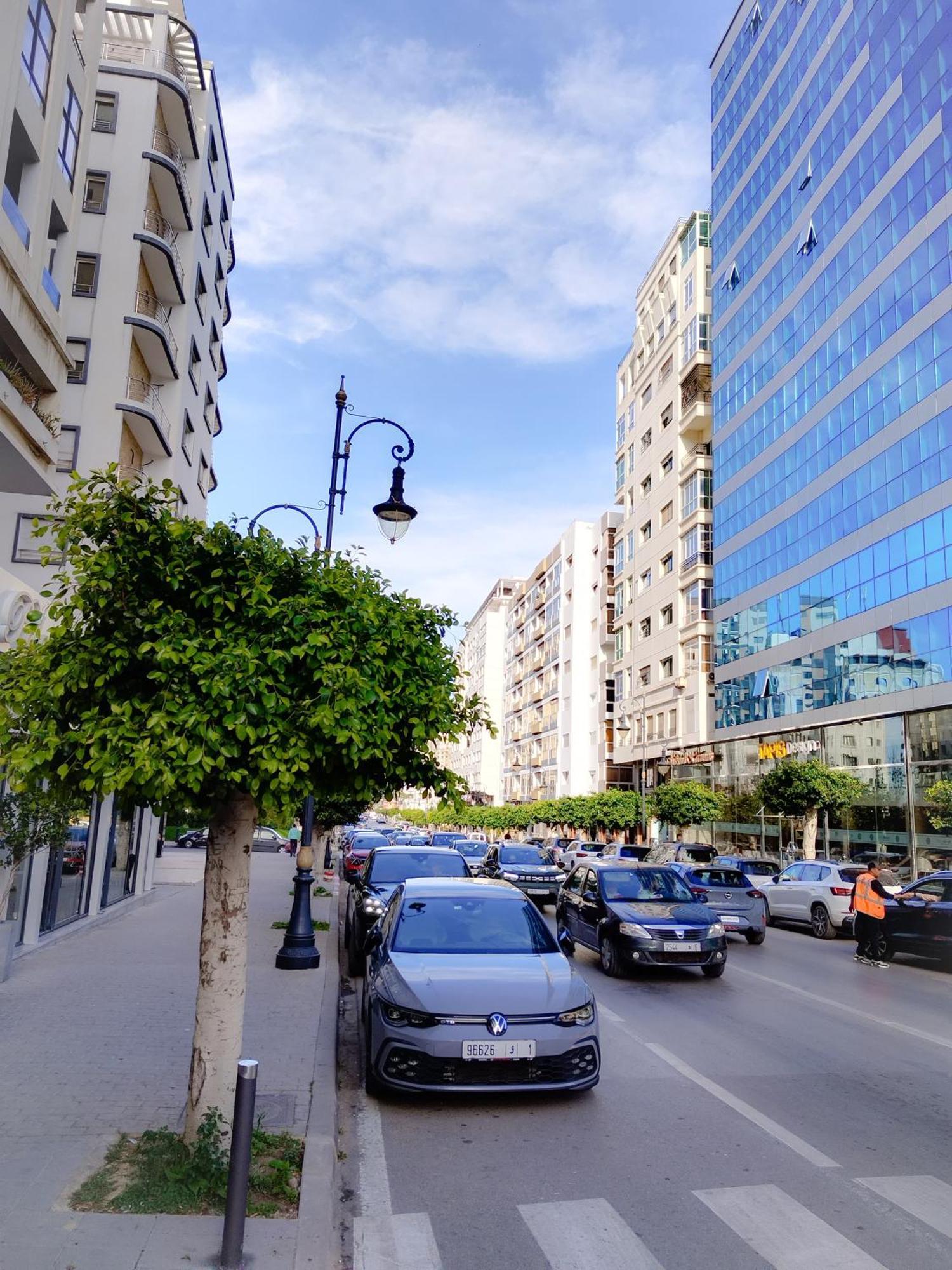 Incroyable Appartement A Playa Enface Cafe Sky 17 Tanger Exterior foto